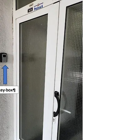 Apartment Place To *